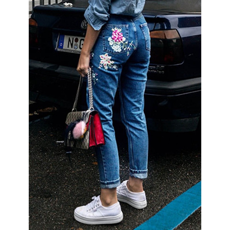 Pocket Embroidery Button Women's Jeans